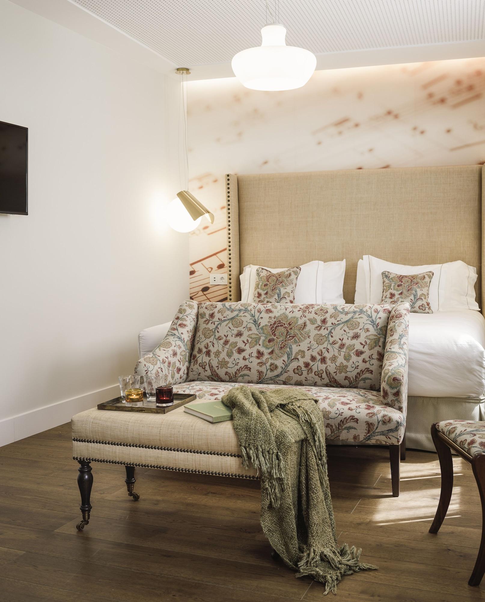 Hotel Amadeus 4*